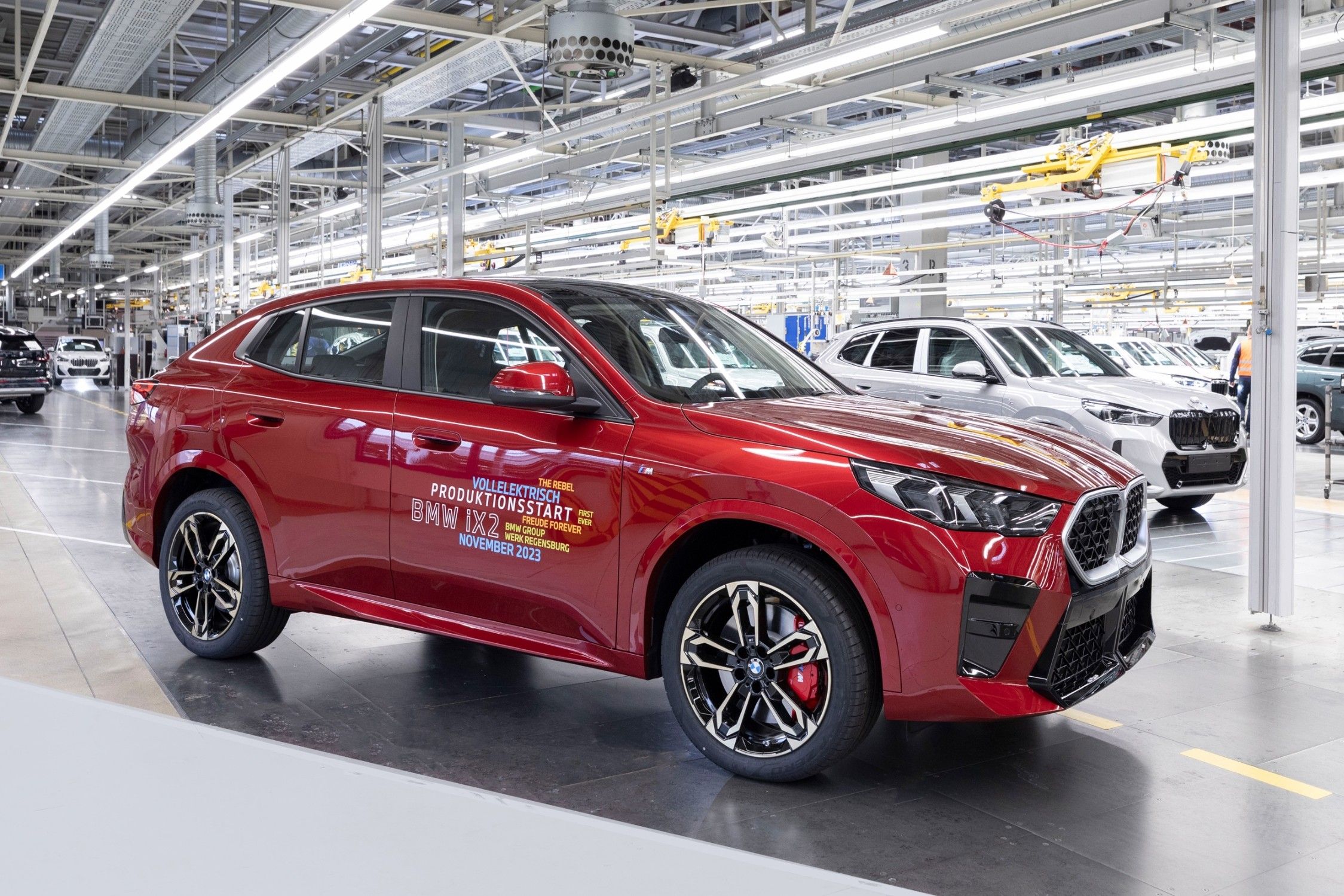 Début de la production de la nouvelle BMW X2 sur les chaînes de montage de l’usine de Ratisbonne.